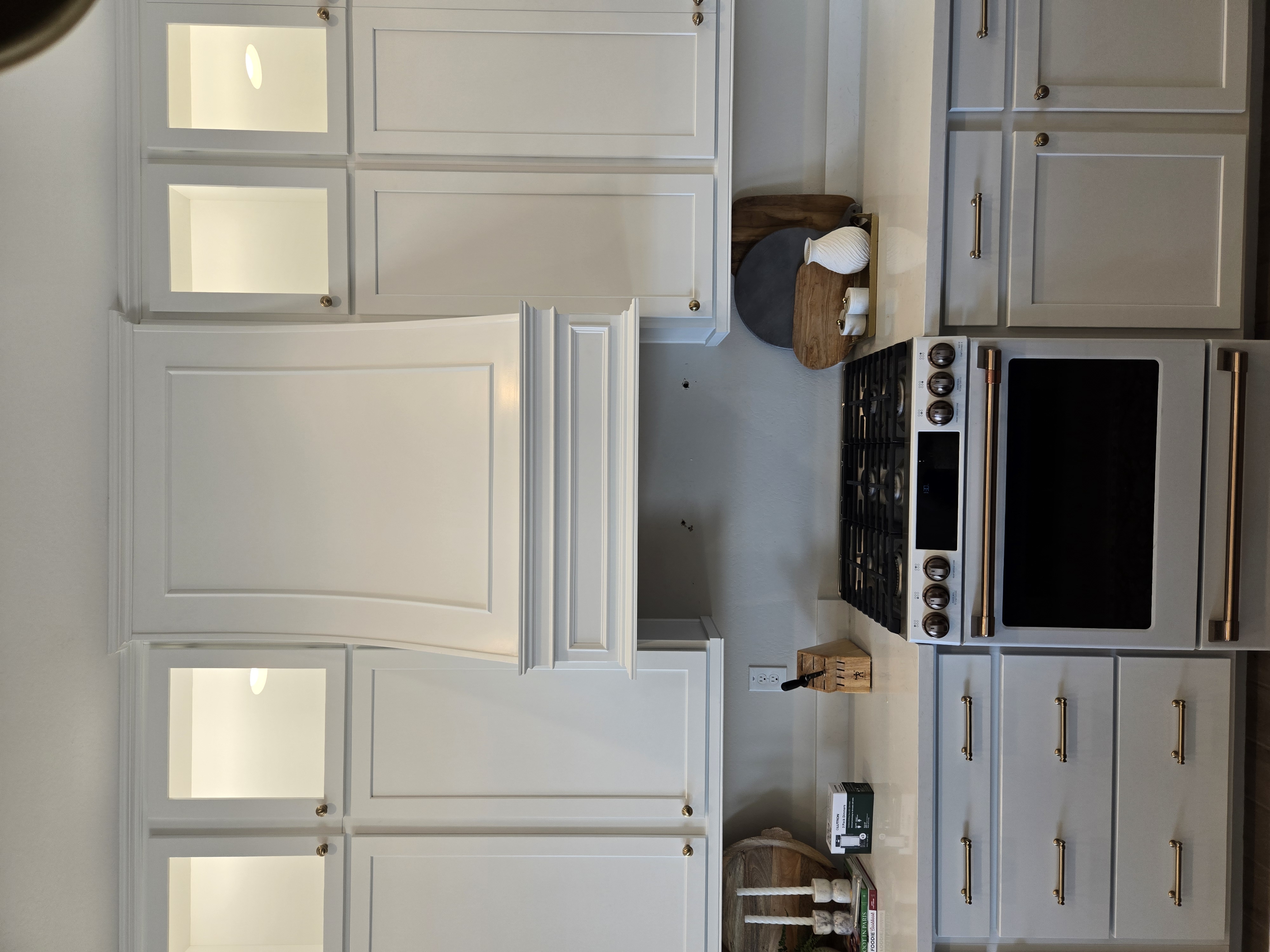 Custom range hood close up
